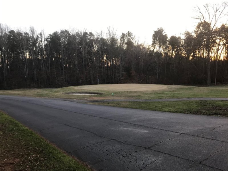 Property image 2 at 225 Lakefront Drive, Anderson, SC 29626