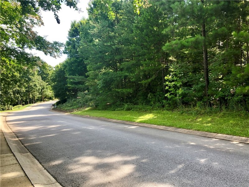 Property image 4 at 406 Woodridge Drive, Seneca, SC 29672