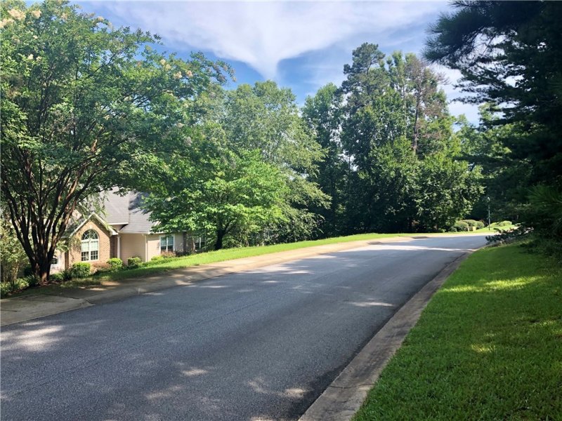 Property image 5 at 406 Woodridge Drive, Seneca, SC 29672