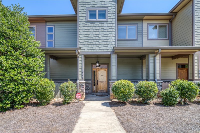 604 Driftwood Lane