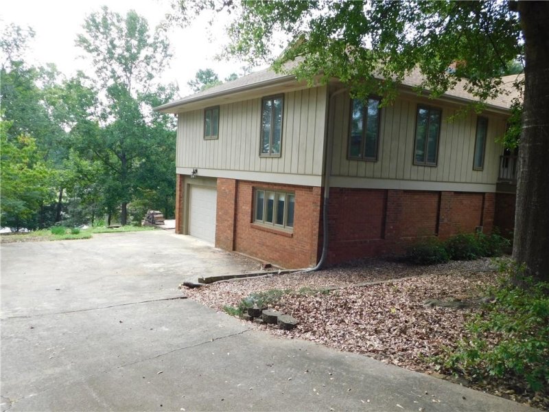 Property image 4 at 1132 Moorehead Place, Pendleton, SC 29670