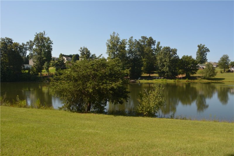 Property image 2 at 102 Malibu Court, Greenville, SC 29611