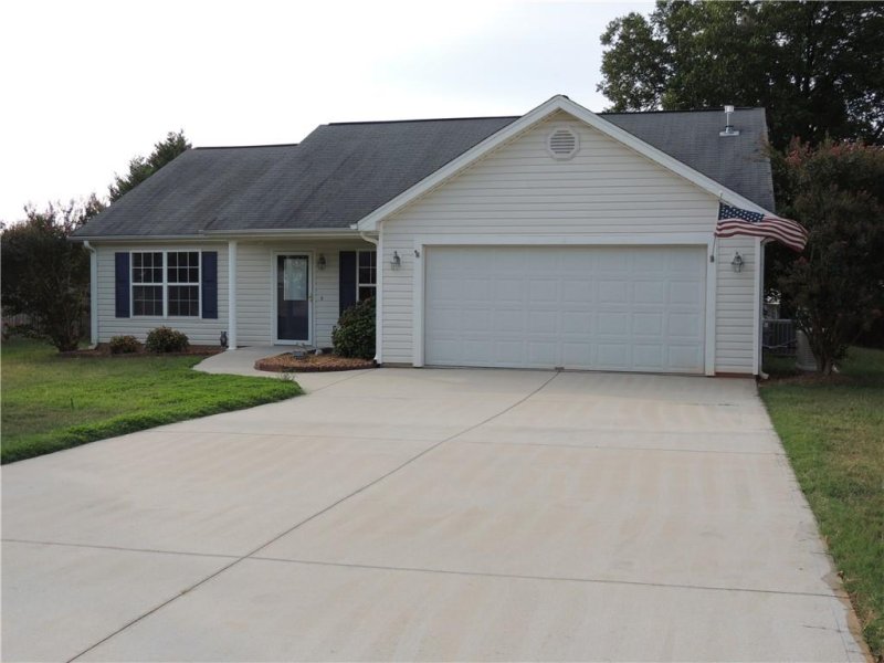 Property image 2 at 302 Monti Drive, Anderson, SC 29625