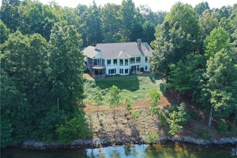 Property image 4 at 349 Summit Drive, Seneca, SC 29672