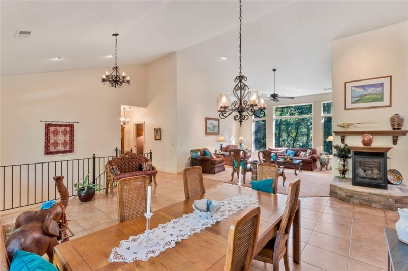 Property image 4 at 300 Groveview Lane, Seneca, SC 29672