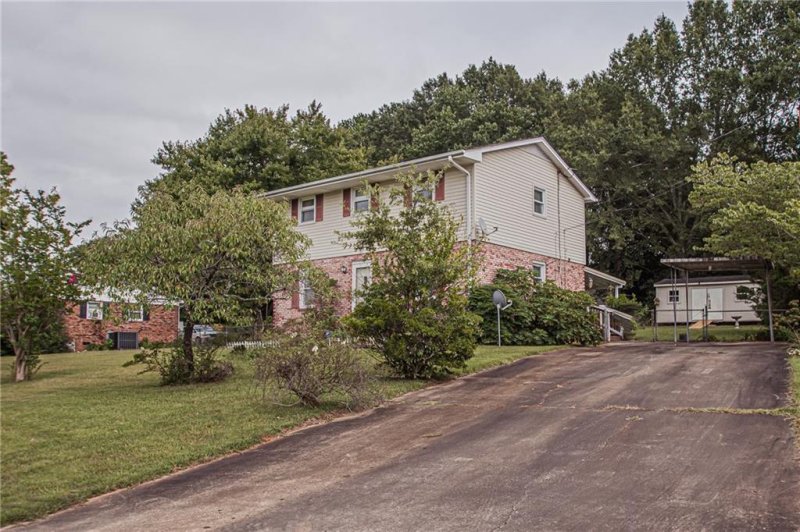 Property image 4 at 107 Kaye Street, Easley, SC 29640