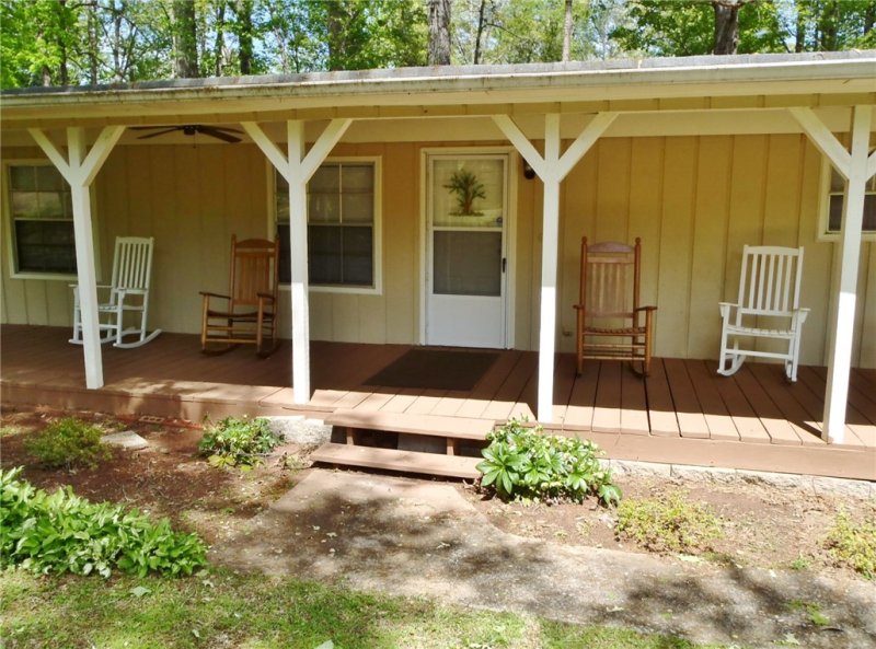 Property image 2 at 380 Century Drive, Martin, GA 30577