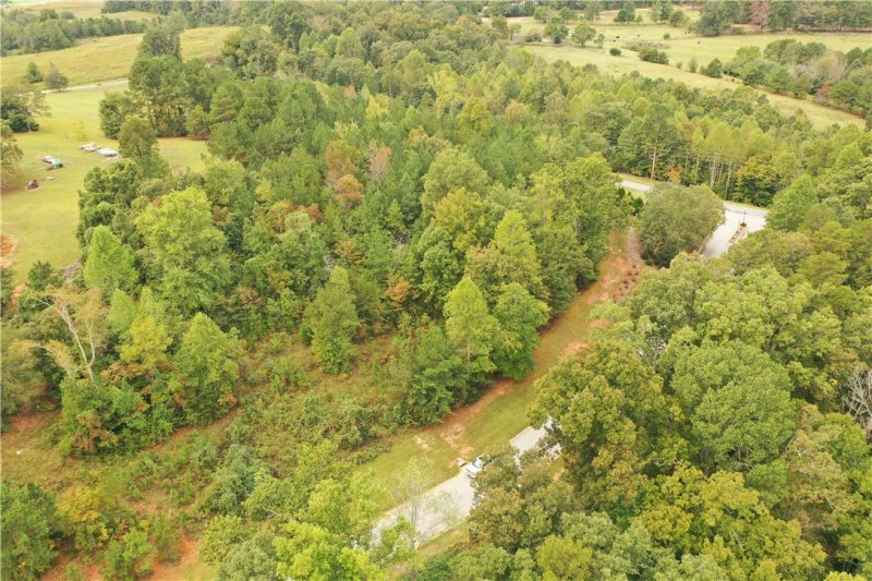 Property image 3 at 302 Stardust Lane, Seneca, SC 29672