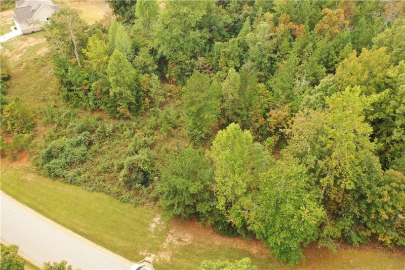 Property image 4 at 302 Stardust Lane, Seneca, SC 29672