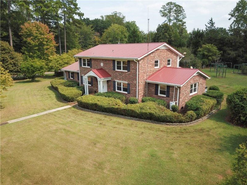 Property image 3 at 10000 Bayview Court, Seneca, SC 29672