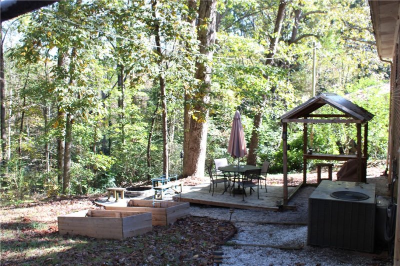 Property image 2 at 508 Wayside Circle, Seneca, SC 29678