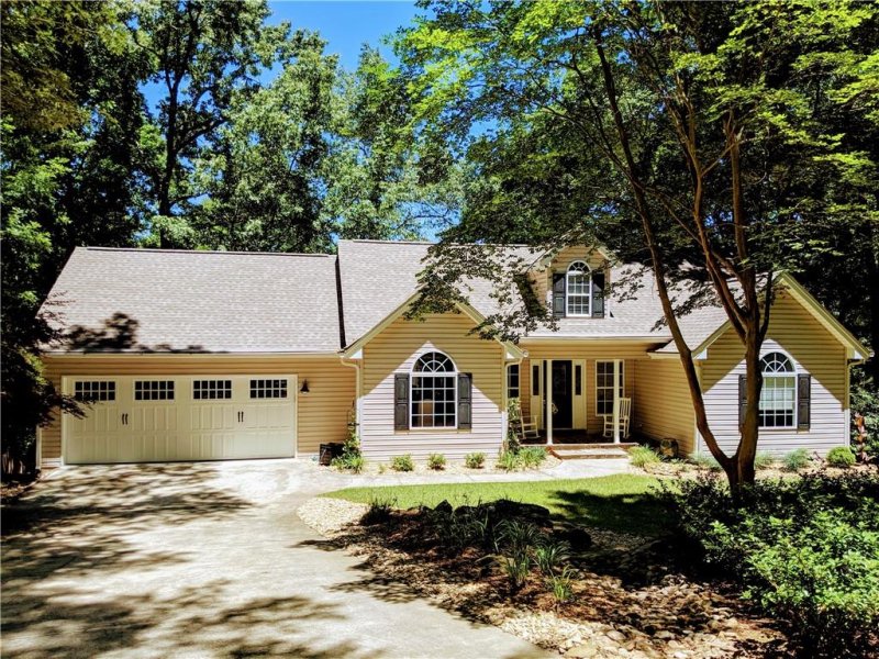 Property image 2 at 17 Eastern Point, Salem, SC 29676