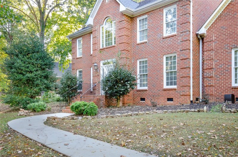 Property image 2 at 128 Newington Circle, Anderson, SC 29621