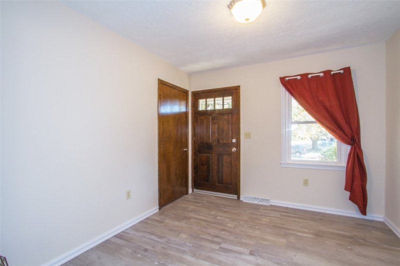 Property image 3 at 105 Donaree Drive, Anderson, SC 29625