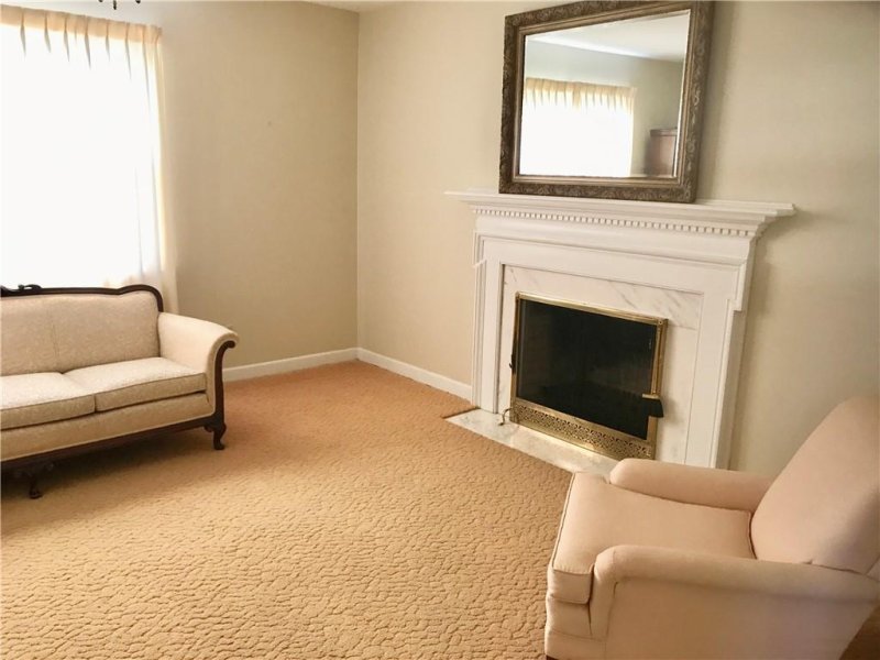 Property image 3 at 901 Hopkins Avenue, Pendleton, SC 29670