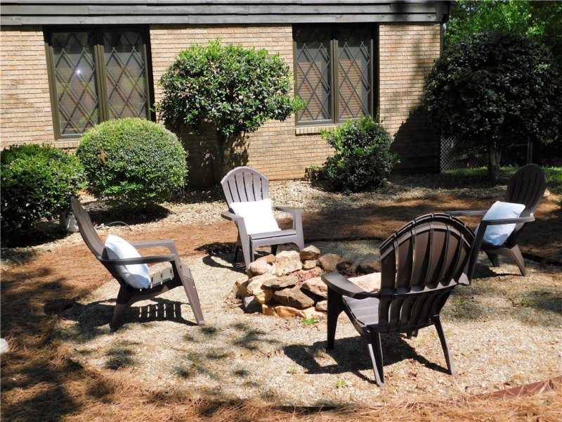 Property image 2 at 2911 Bayshore Drive, Seneca, SC 29672