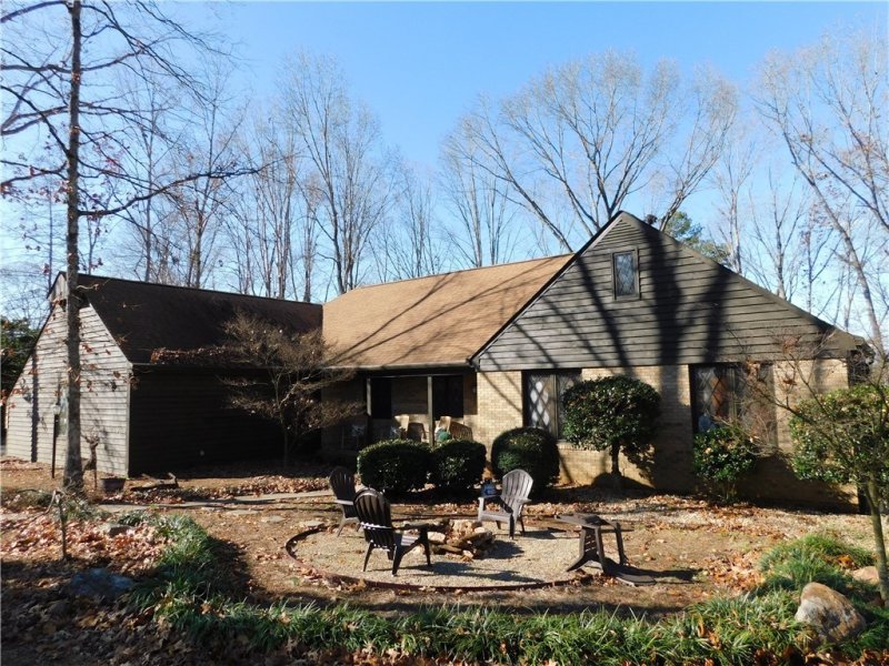 Property image 4 at 2911 Bayshore Drive, Seneca, SC 29672