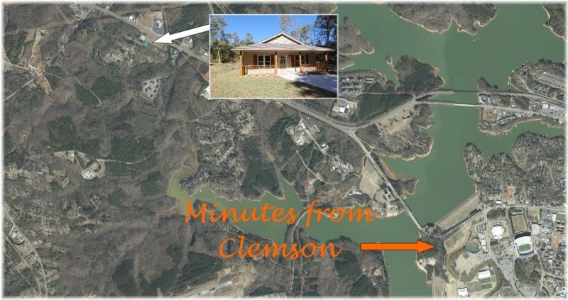 Property image 2 at 14019 Camelia Lane, Seneca, SC 29678