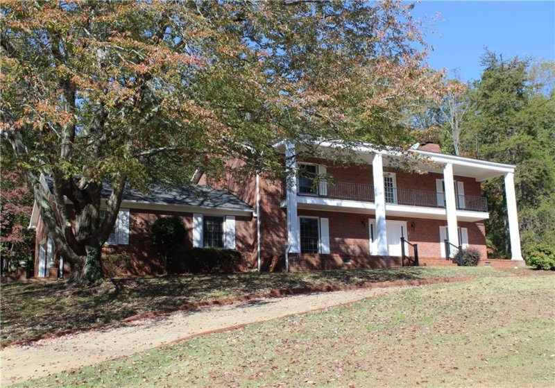 Property image 5 at 4005 Woodbury Road, Seneca, SC 29672
