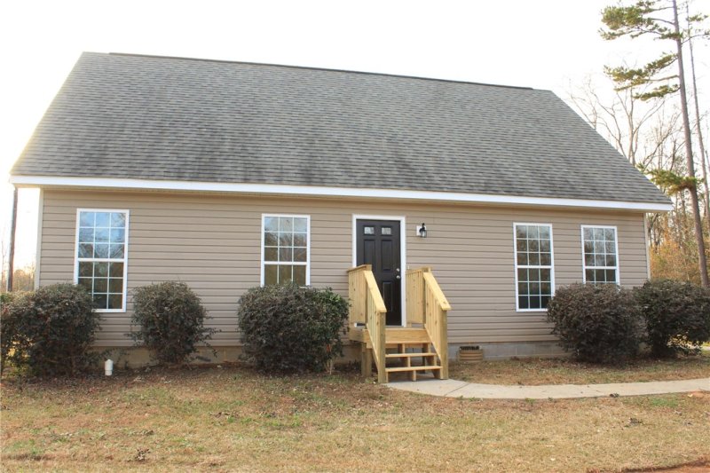 Property image 2 at 300 Rosemont Drive, Anderson, SC 29624