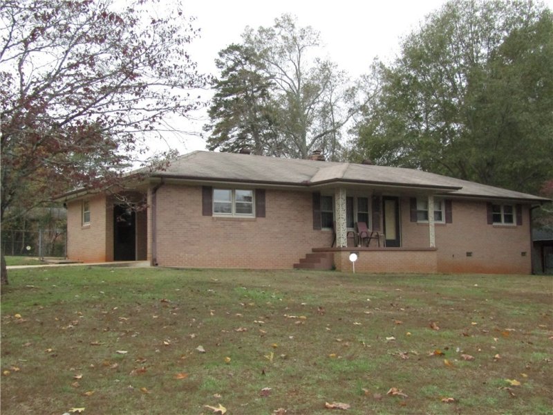 Property image 2 at 324 Ponce Deleon Drive, Anderson, SC 29621
