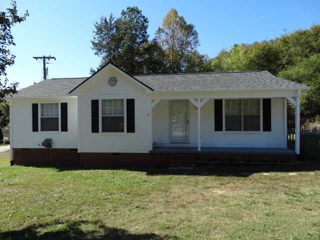 Property image 2 at 220 Wesleyan Drive, Central, SC 29630