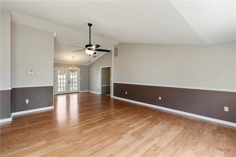 Property image 2 at 107 Shoalview Drive, Anderson, SC 29625