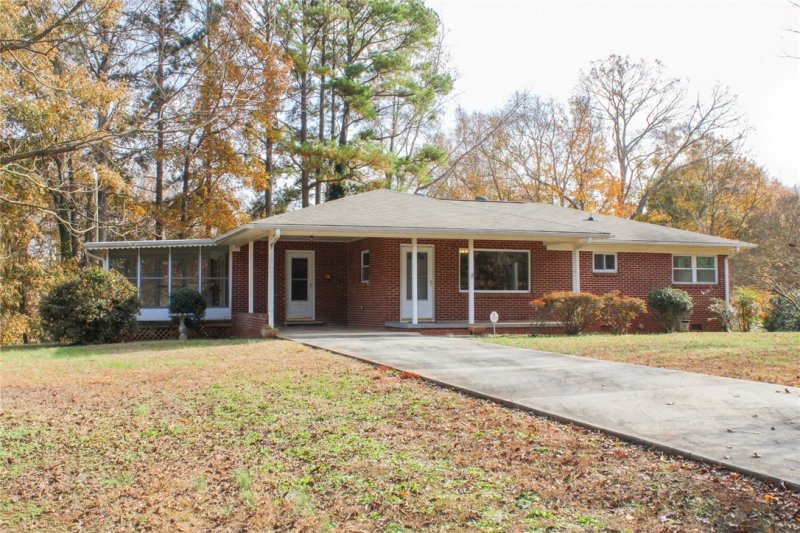 Property image 2 at 602 Overbrook Drive, Seneca, SC 29678