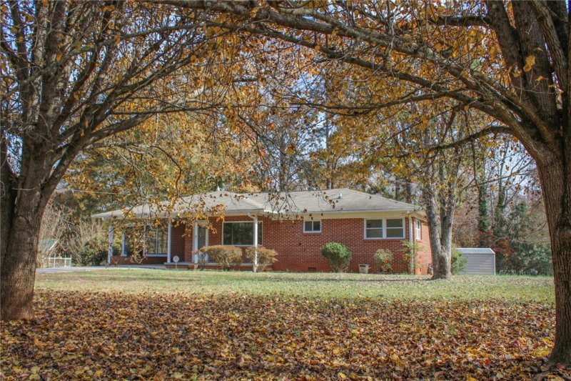 Property image 3 at 602 Overbrook Drive, Seneca, SC 29678