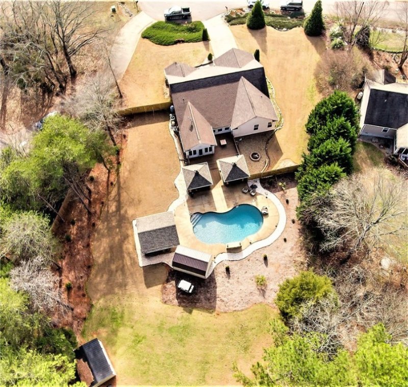 Property image 2 at 121 Terrace Meadows Drive, Seneca, SC 29672