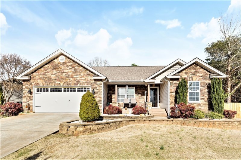 Property image 5 at 121 Terrace Meadows Drive, Seneca, SC 29672