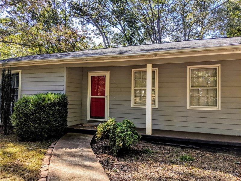 Property image 2 at 504 Keith Lane, Seneca, SC 29678