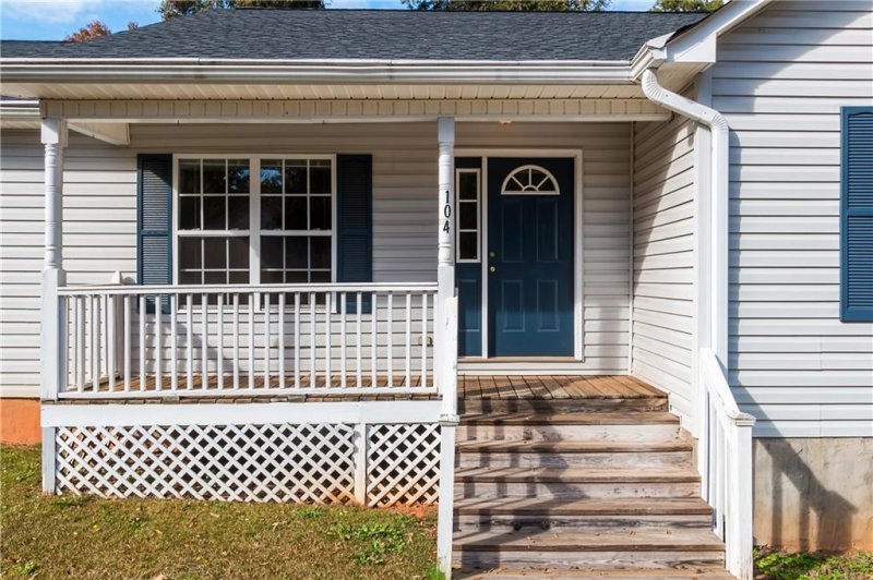 Property image 4 at 104 Keith Lane, Seneca, SC 29678