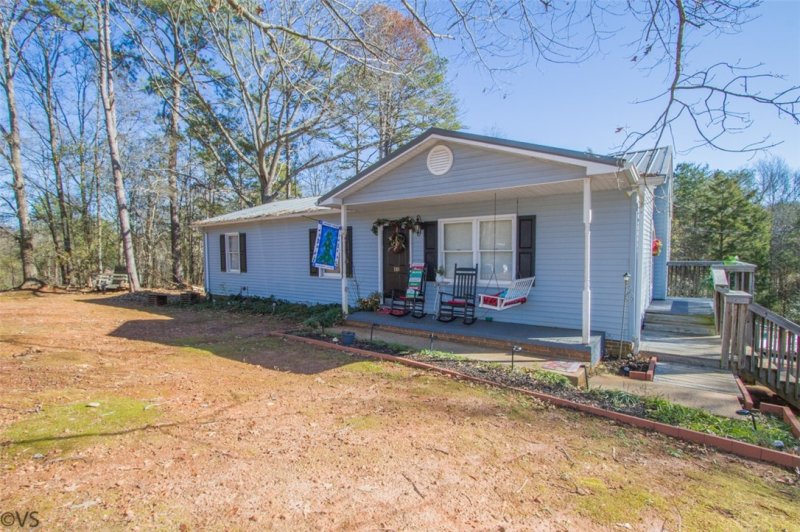 110 Springview Drive