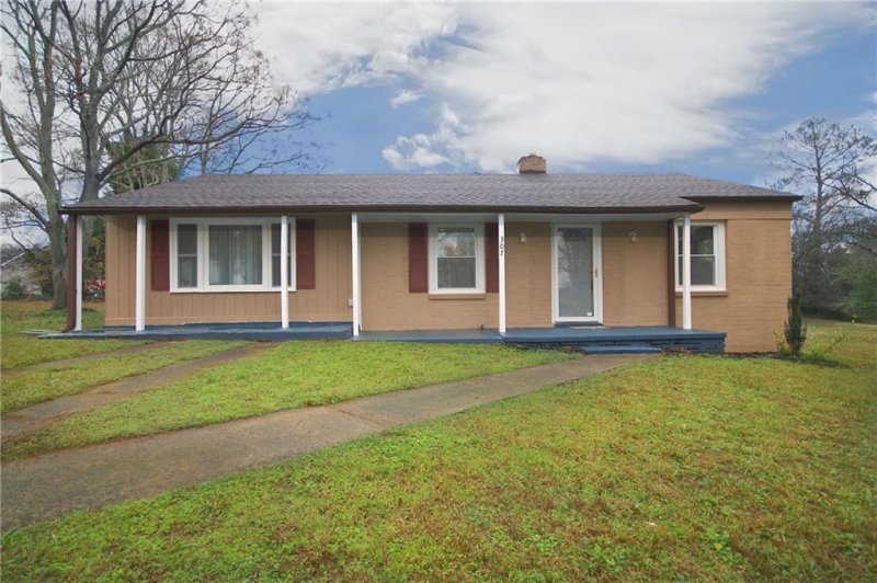 Property image 2 at 307 Elm Street, Pendleton, SC 29670