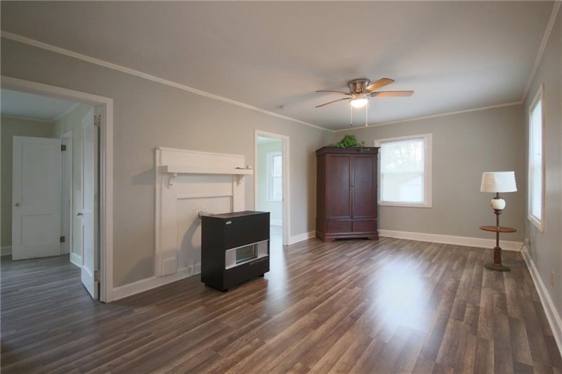 Property image 3 at 307 Elm Street, Pendleton, SC 29670