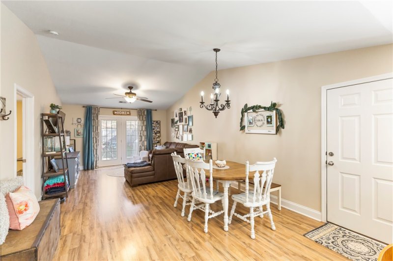 Property image 4 at 214 Tamarack Drive, Seneca, SC 29678