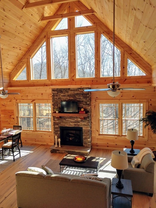 Property image 2 at 711 Scharlin Drive, Pickens, SC 29671