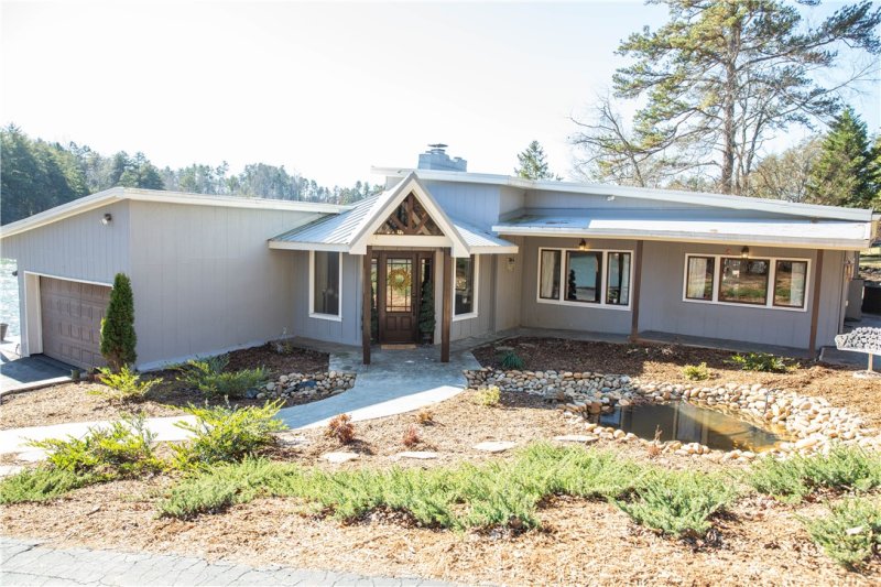 102 Spring Lake Road