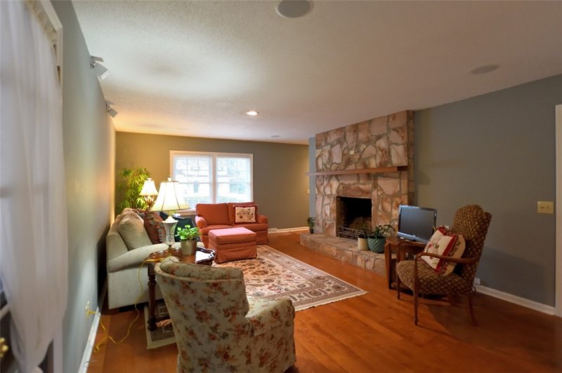 Property image 4 at 1633 Cherokee Drive, Seneca, SC 29672