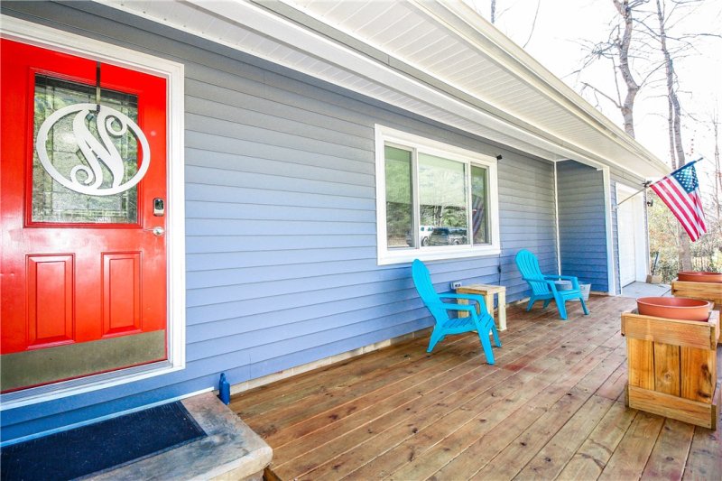 Property image 4 at 654 Poplar Street, Walhalla, SC 29691