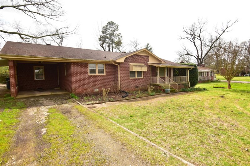 Property image 2 at 1001 Shockley Ferry Road, Anderson, SC 29626