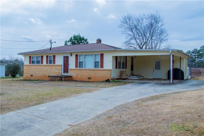 Property image 3 at 206 Torrington Road, Walhalla, SC 29691