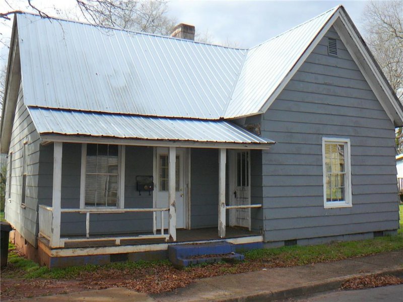 201 H Street