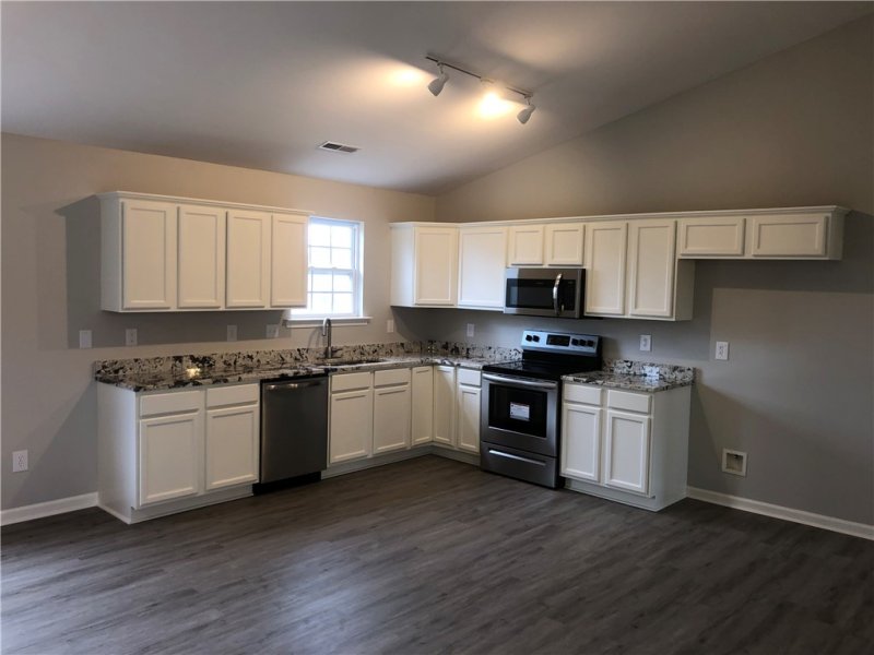 Property image 3 at 429 Roe Road, Greenville, SC 29611