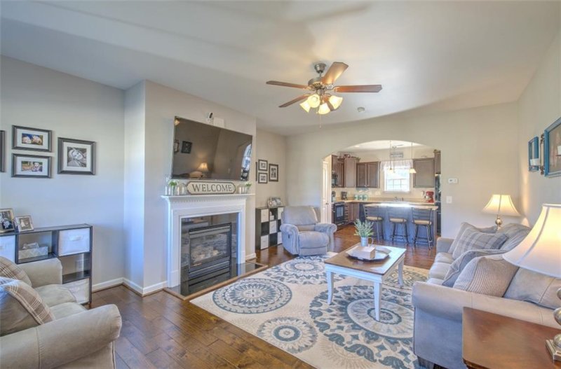 Property image 5 at 221 Saddlebrook Avenue, Pickens, SC 29671