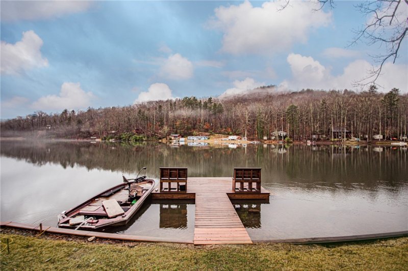 Property image 5 at 279 Lake Cheohee Road, Tamassee, SC 29686
