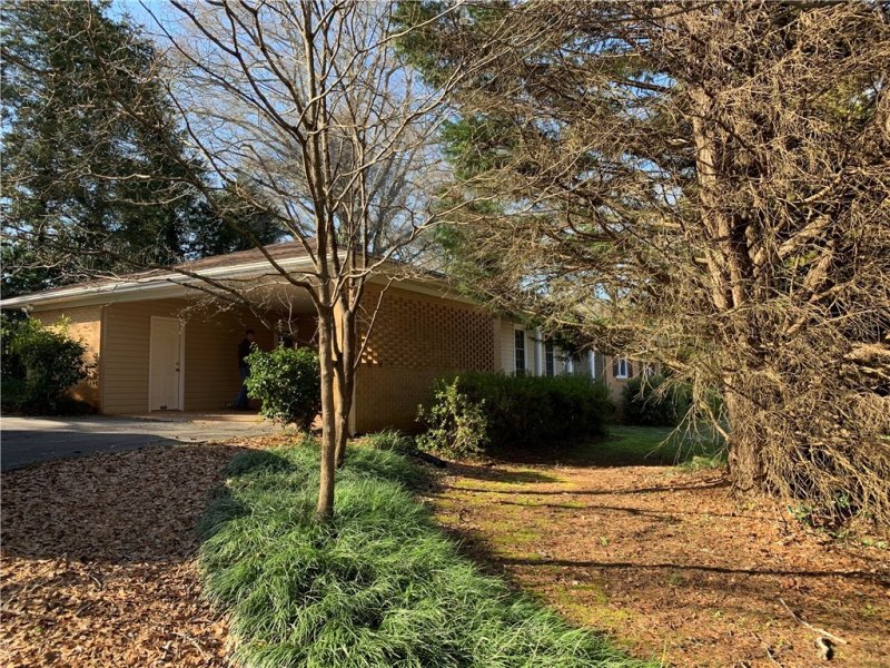 Property image 3 at 301 Boggs Street, Pendleton, SC 29670