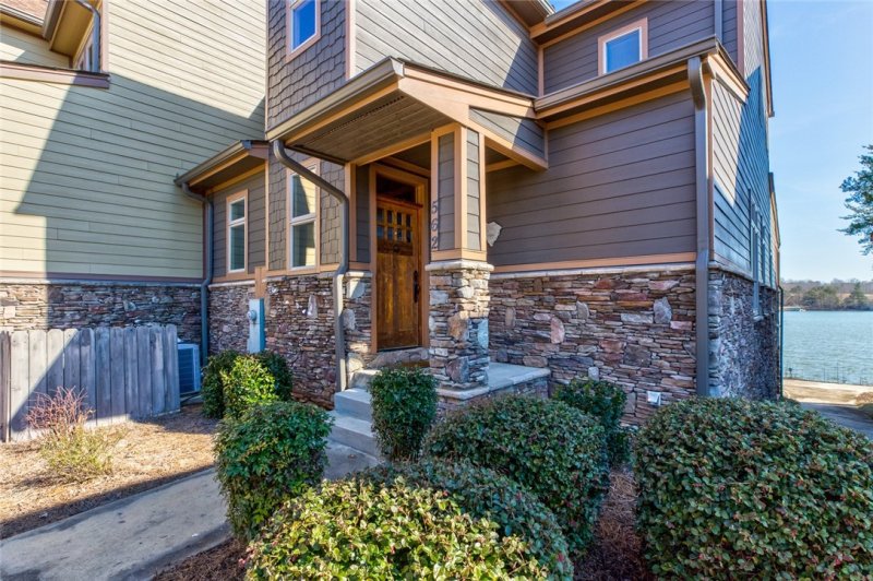 Property image 2 at 562 Sunset Point Drive, West Union, SC 29696