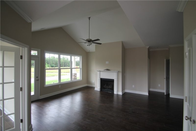 Property image 3 at 230 Meridian Way, Seneca, SC 29672